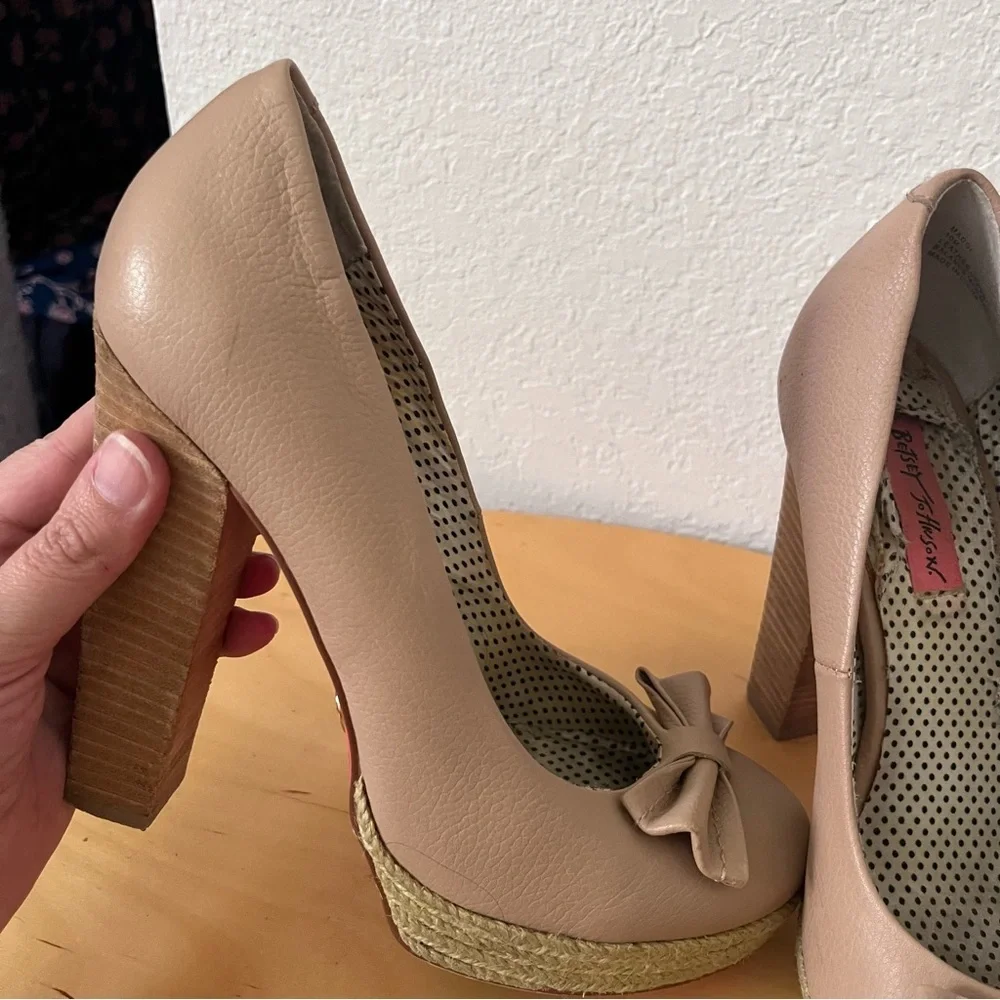 Betsey Johnson Platform Maggi Pump in Blush Nude Espadrille Size 10